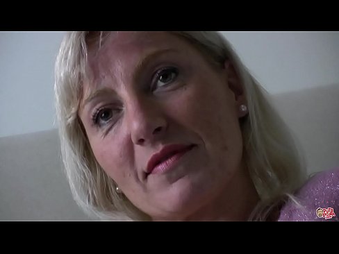 ❤️ D'Mamm, déi mir all gefuckt hunn ... Dame, behuelen Iech! ❌ Porno bei eis lb.28films.ru