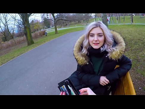 ❤️ Drénkt e Frieme säi waarme Spuer fir Suen - Blowjob am Park vum Eva Elfie ❌ Porno bei eis lb.28films.ru